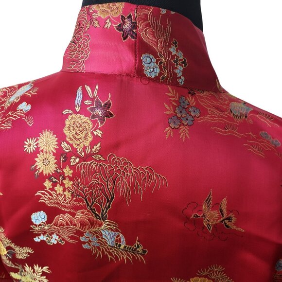 Vintage Red Embroidered Long Kimono Robe with Belt Made in China - Picture 7 of 13
